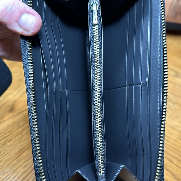 *HTF Color Combination* COACH Accordion Varsity Zip-Around Wallet - Picture 8 of 16